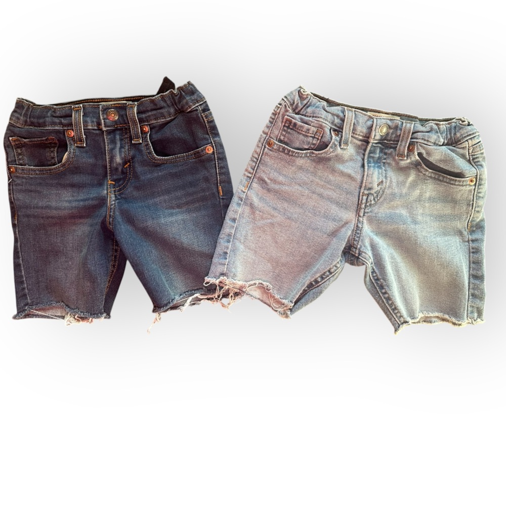 Bundle of 2 Boys Signature by Levi Strauss Blue Denim Shorts- Size 7‎